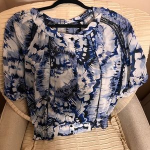 Fabulous blouse with lace detail